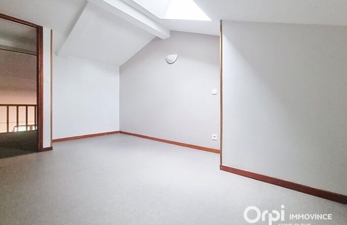 À louer – Appartement T4 en duplex au cœur d'un environnement verdoyant — photo 2