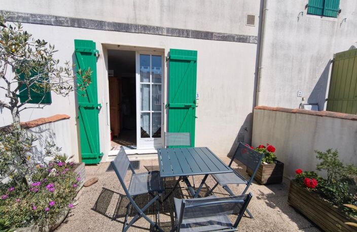 Proximité immédiate du port – Appartement avec piscine, terrasse et parking privé — photo 4