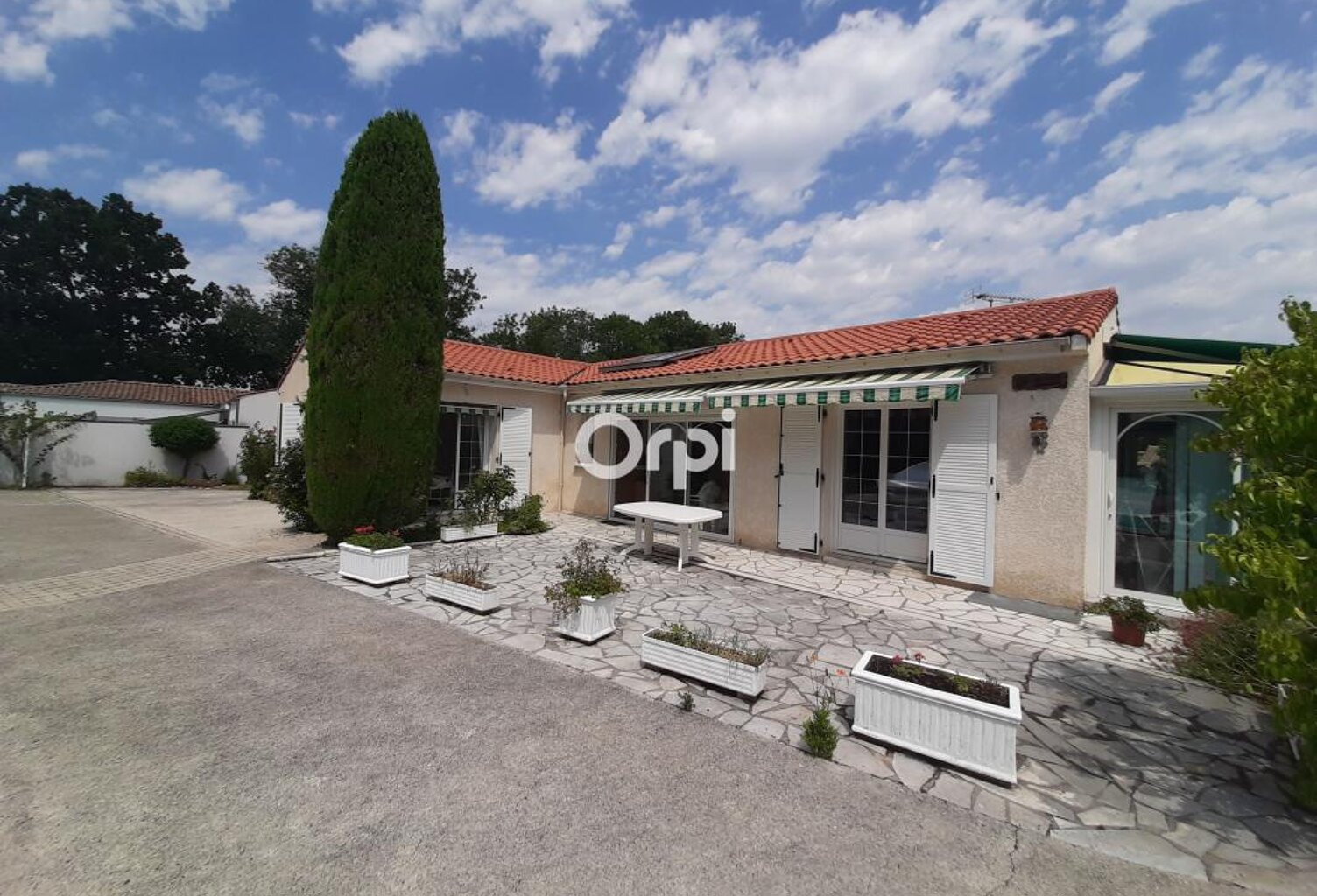Saint-Sulpice-de-Royan – Belle maison familiale de plain-pied avec piscine et grand jardin — photo 1