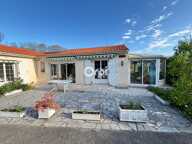 Saint-Sulpice-de-Royan – Belle maison familiale de plain-pied avec piscine et grand jardin — photo 2