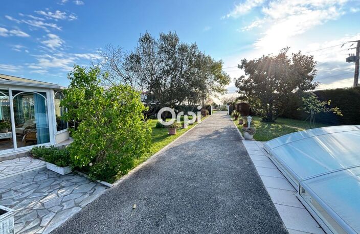 Saint-Sulpice-de-Royan – Belle maison familiale de plain-pied avec piscine et grand jardin — photo 3