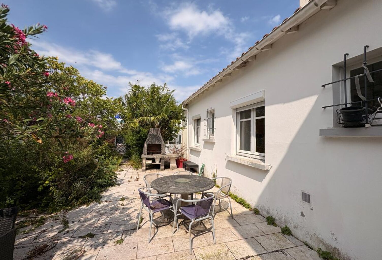 Maison à fort potentiel : Idéal projet de rénovation à Royan ! — photo 1