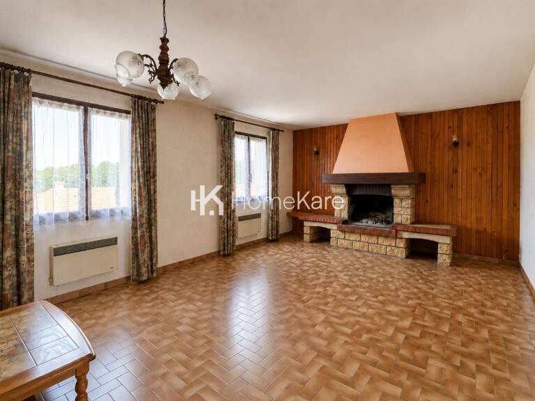 DE BEAUX VOLUMES POUR CETTE MAISON FAMILIALE — photo 1