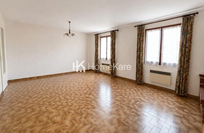 DE BEAUX VOLUMES POUR CETTE MAISON FAMILIALE — photo 3