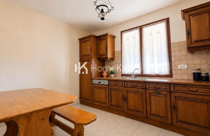DE BEAUX VOLUMES POUR CETTE MAISON FAMILIALE — photo 4
