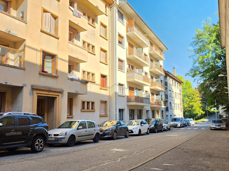 CHAMBERY - T4  avec balcon centre ville — photo 1