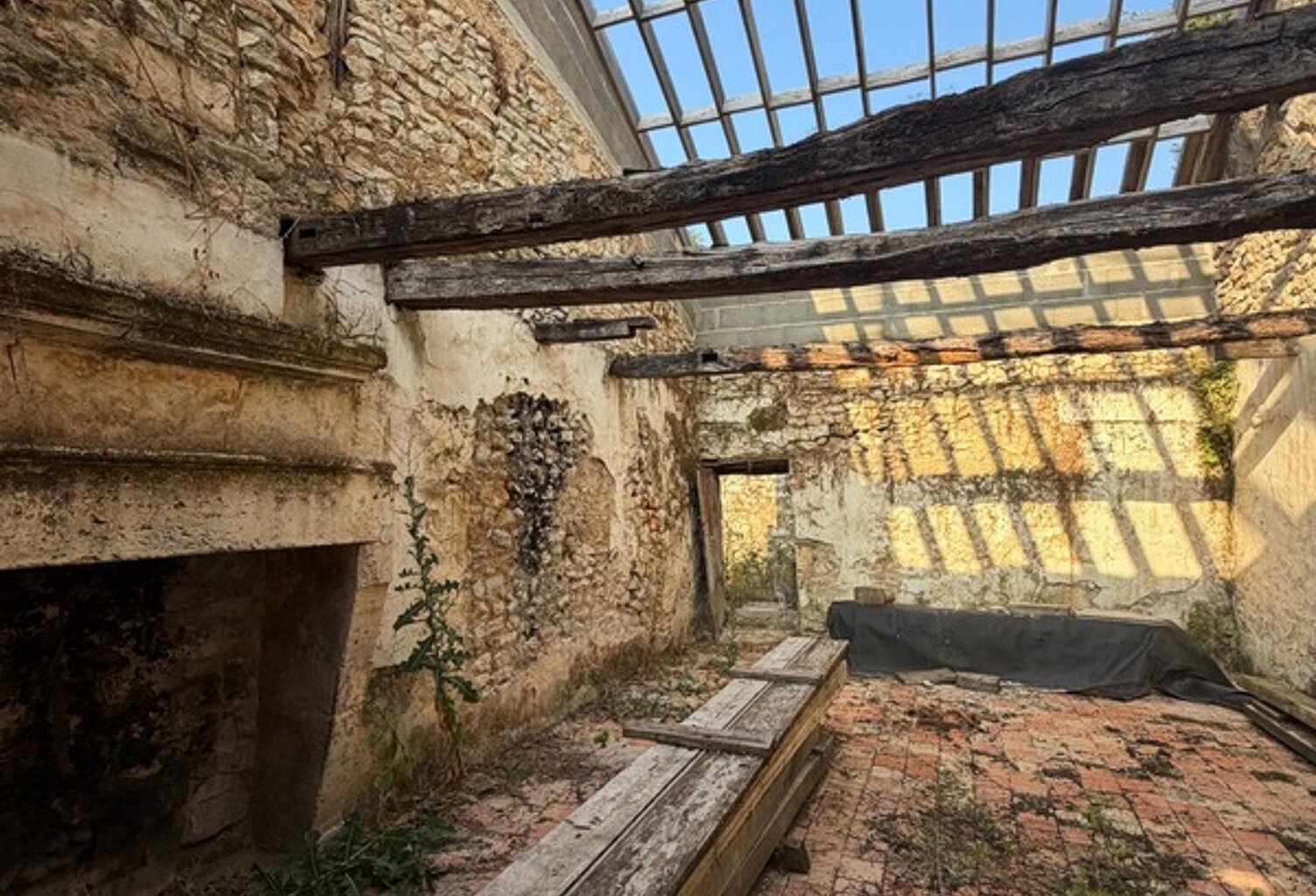 Mornac. Ancienne maison de 40 m² à réhabiliter — photo 1