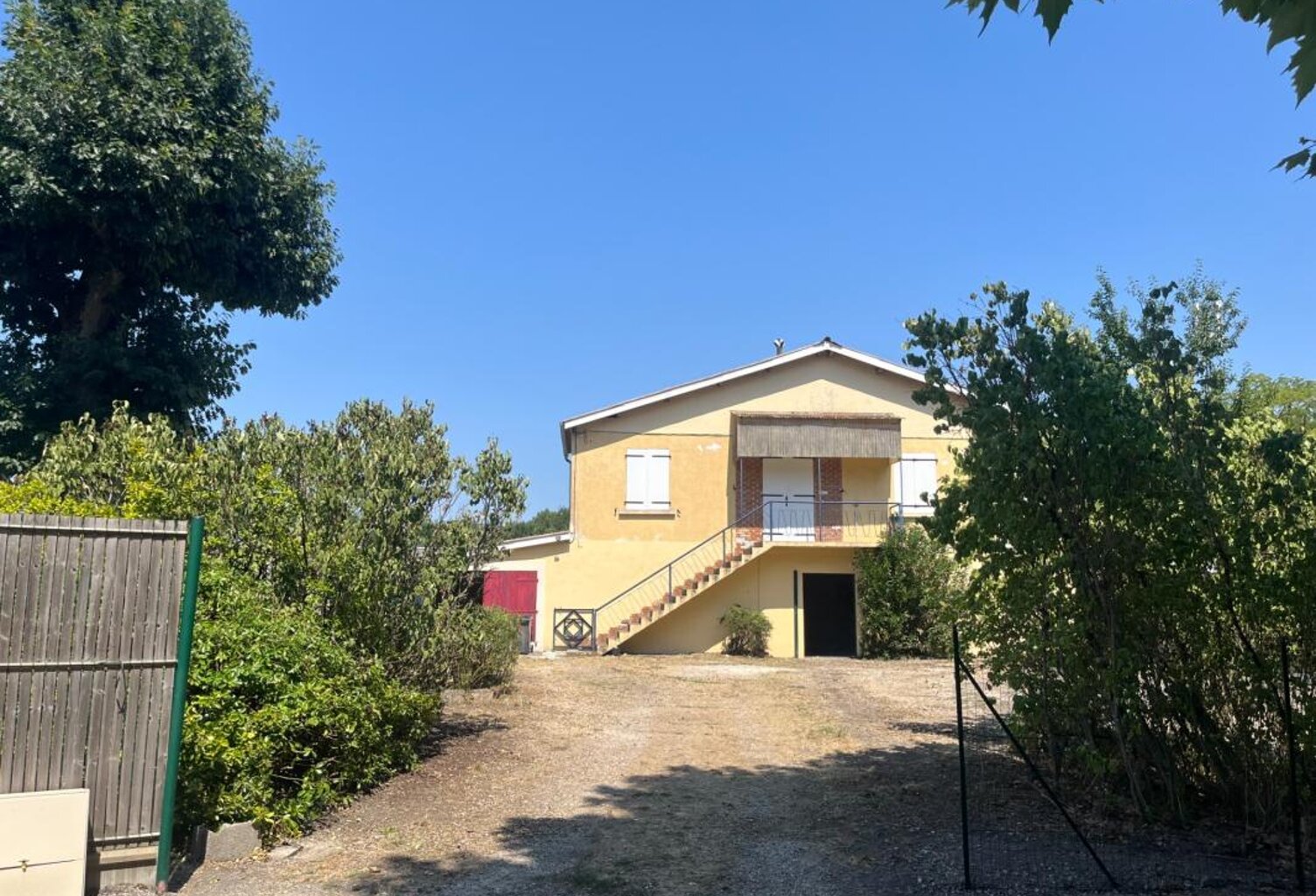 Maison saine, lumineuse et évolutive de 5 pièces au calme sur jardin clos avec fort potentiel d'agrandissement à PESSAC proche Haut Leveque (33) — photo 1