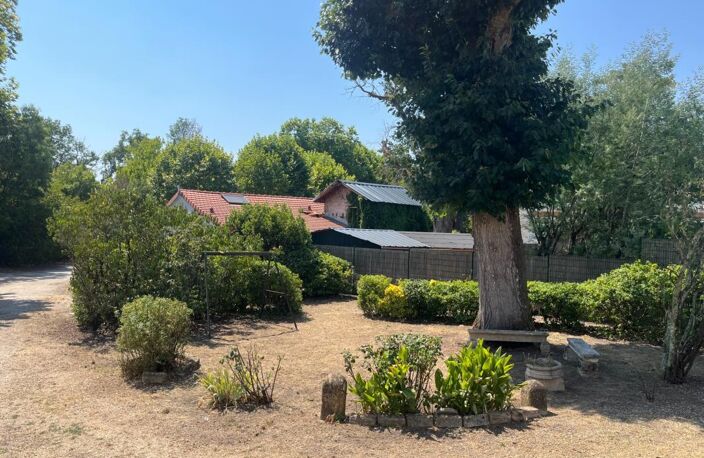 Maison saine, lumineuse et évolutive de 5 pièces au calme sur jardin clos avec fort potentiel d'agrandissement à PESSAC proche Haut Leveque (33) — photo 2