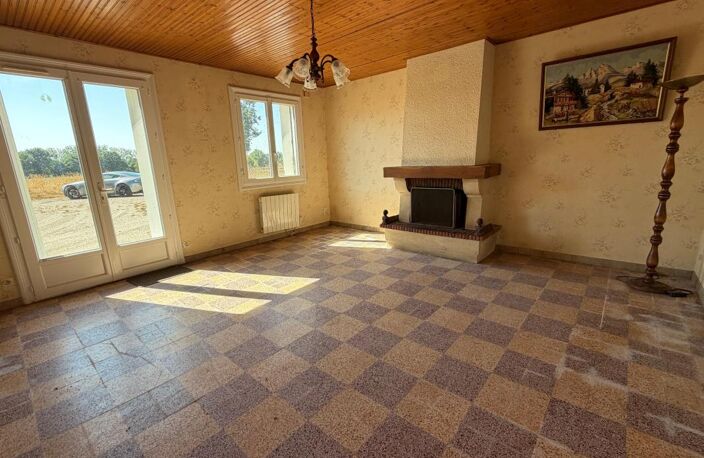 LA CHAPELLE ACHARD 85150 AVEC VUE IMPRENABLE ADORABLE FERMETTE 3 CHAMBRES A RAFRAICHIR AVEC GRANGE — photo 3