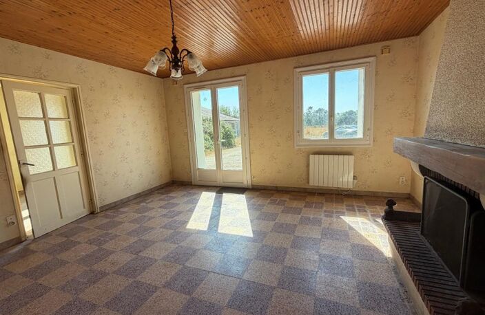 LA CHAPELLE ACHARD 85150 AVEC VUE IMPRENABLE ADORABLE FERMETTE 3 CHAMBRES A RAFRAICHIR AVEC GRANGE — photo 4