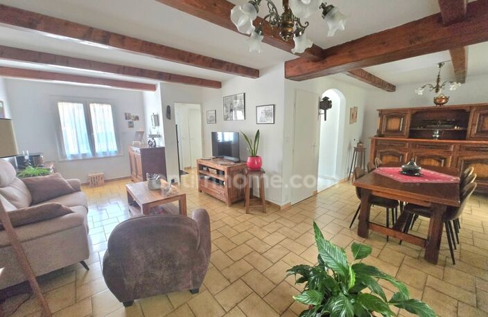À seulement 50 mètres de la mer ! Une villa lumineuse avec jardin piscinable dans un environnement exceptionnel. Maison à vendre 5 pièces PORT DE BOUC (13) — photo 3