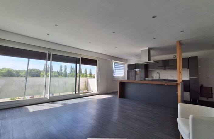 Appartement F3 de 67 m² – Grand balcon plein sud – Idéal investissement locatif - au Mans (72) — photo 3