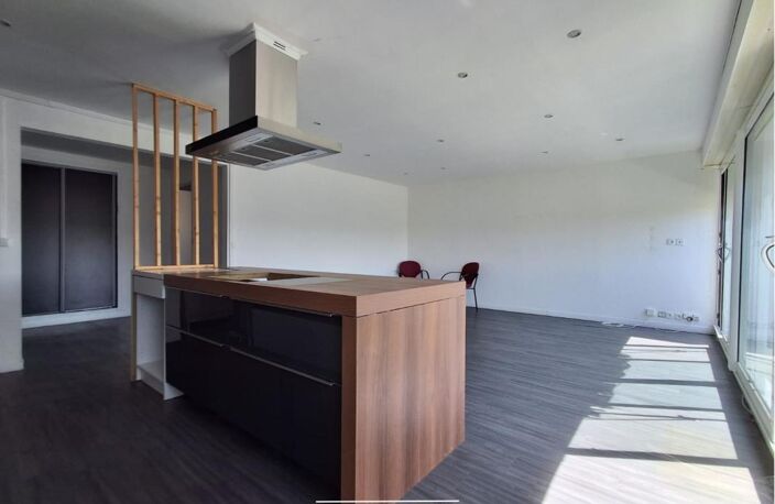 Appartement F3 de 67 m² – Grand balcon plein sud – Idéal investissement locatif - au Mans (72) — photo 4