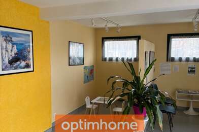 Bureau 2 pièces 550 €
