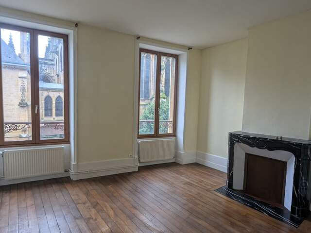 Appartement de 80m2 à louer sur Charleville-Mézières — photo du bien