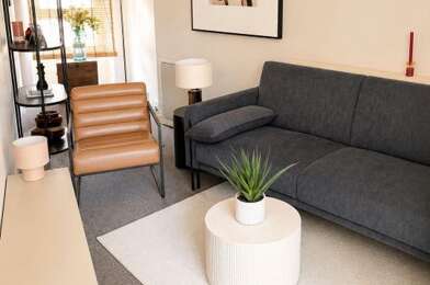 Appartement 3 pièces 890 €