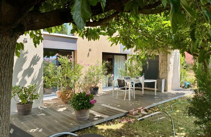 Maison 6 pièces à vendre 6 à SAINT-PIERRE-LA-PALUD — photo 2