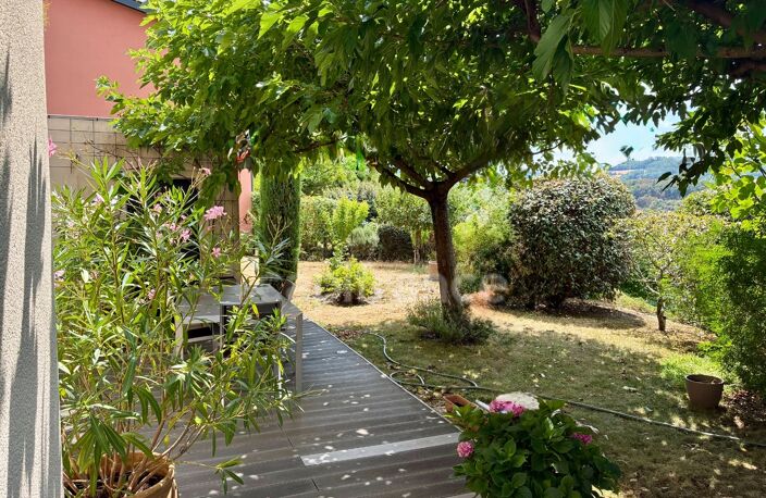 Maison 6 pièces à vendre 6 à SAINT-PIERRE-LA-PALUD — photo 3