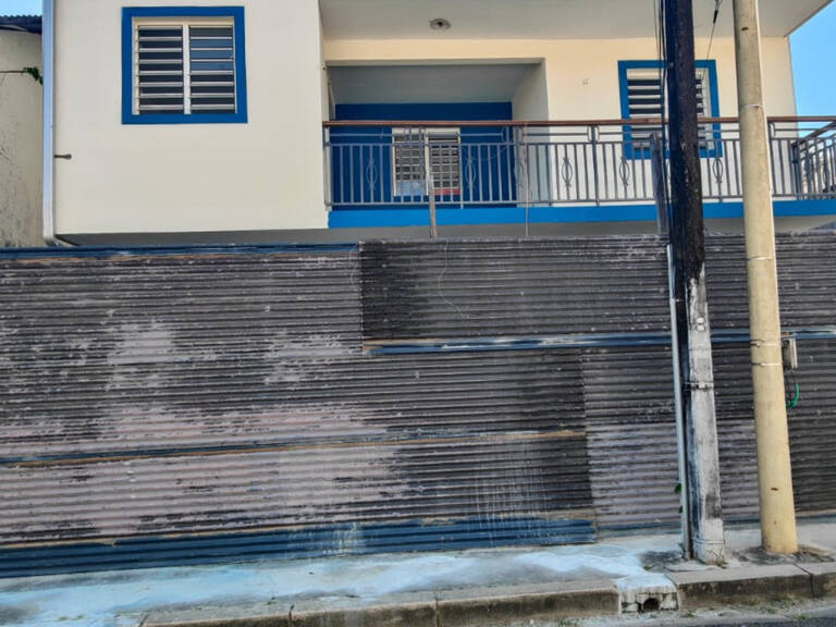 À VENDRE – Appartement T4 avec mezzanine au cœur de CAYENNE (973) — photo 1