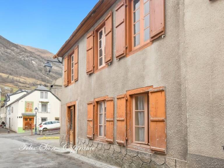Esterre (65) Maison de village à rénover à 5 minutes de Luz-Saint-Sauveur avec terrain — photo 1
