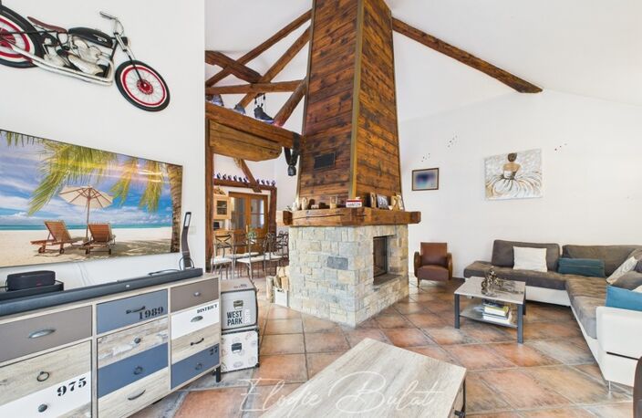 Maison familiale avec piscine, jacuzzi, dépendance de 70 m² et vaste sous-sol — photo 3
