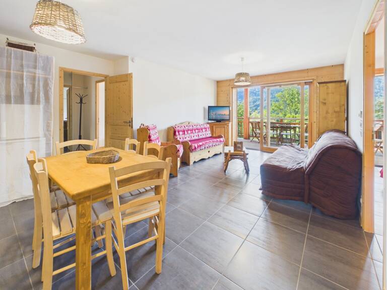Haute Savoie (74), à vendre SAMOENS - Domaine skiable Grand Massif - Appartement T3 bis — photo 1