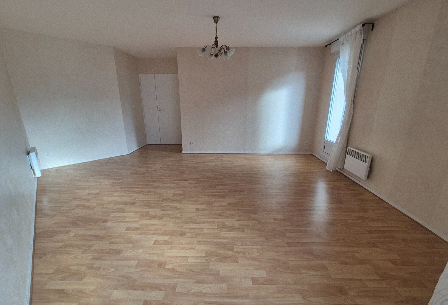 Appartement T3, cave et une place parking — photo 1