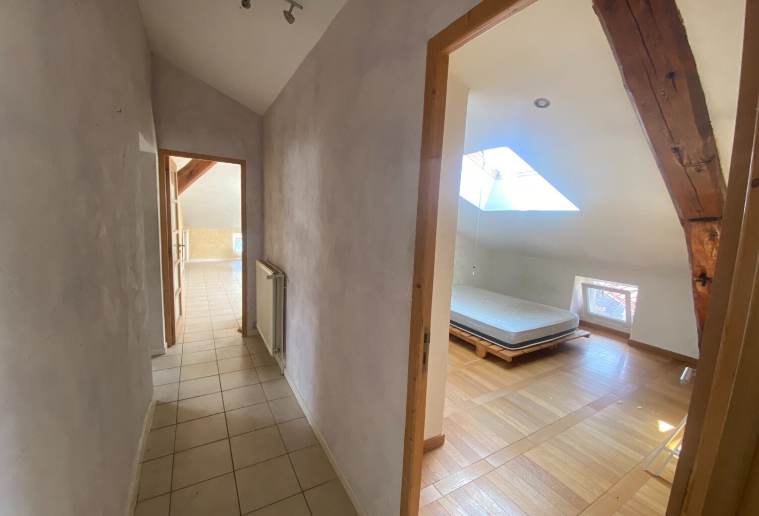 Appartement avec beau potentiel - 113 m2 - Centre ville au calme — photo 1