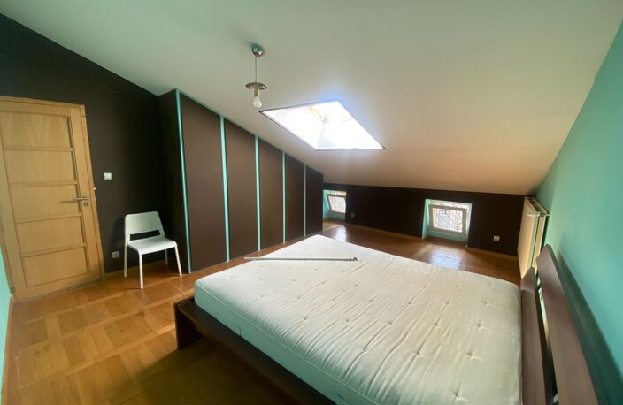Appartement avec beau potentiel - 113 m2 - Centre ville au calme — photo 5
