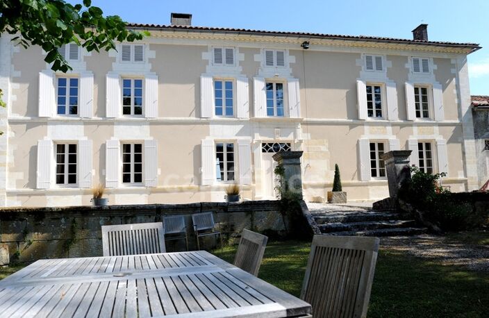 Propriete à vendre 8 pièces COGNAC (16) — photo 3