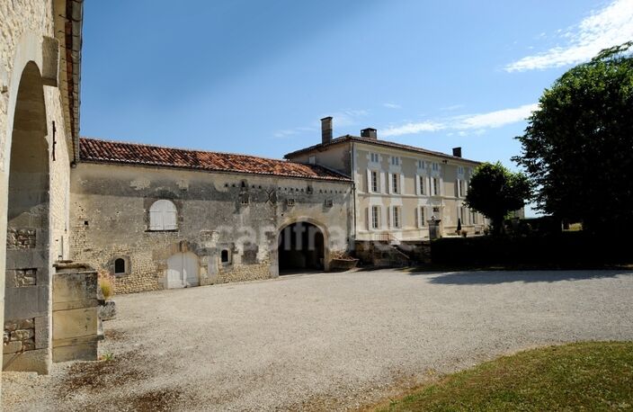 Propriete à vendre 8 pièces COGNAC (16) — photo 5