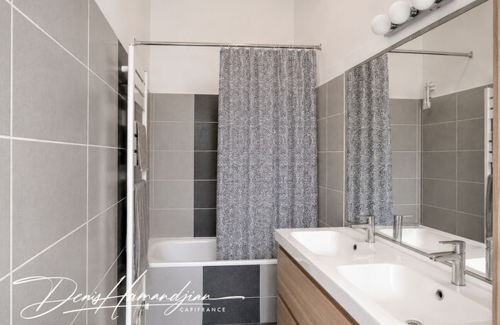 Appartement à vendre 3 pièces NEUVILLE SUR SAONE (69) — photo 5