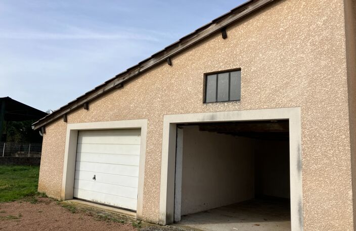 A 15 mn de Villefranche -  TAPONAS (69220 ) - TRES RARE – BÂTI À RESTRUCTURER ENTIÈREMENT – FORT POTENTIEL — photo 4
