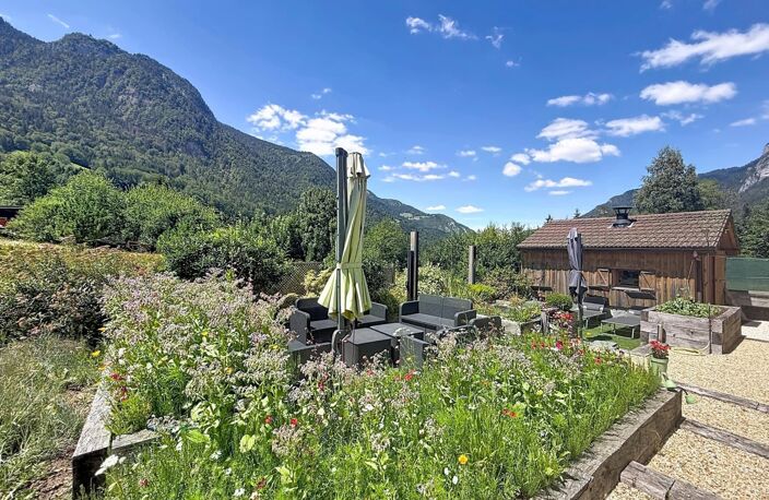 chalet rénové avec vue panoramique, mazot, sauna et fort potentiel – Glières-Val-de-Borne (74) — photo 2