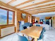 chalet rénové avec vue panoramique, mazot, sauna et fort potentiel – Glières-Val-de-Borne (74) — photo 4