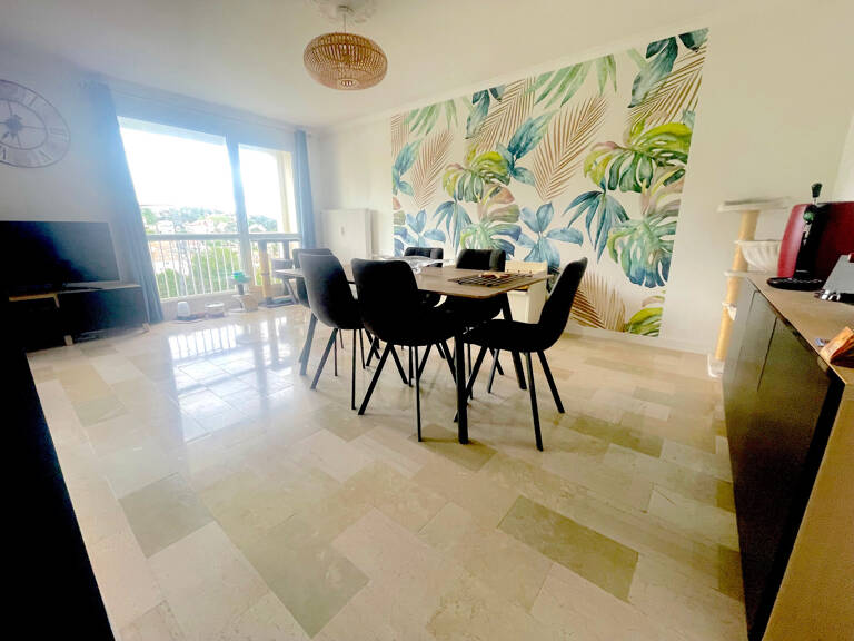 Appartement T4- 81,63m2- 8ème et dernier étage- Cave- Parking Privatif- Garage- Vue dégagée - Montaud- Le Grand Clos — photo 1