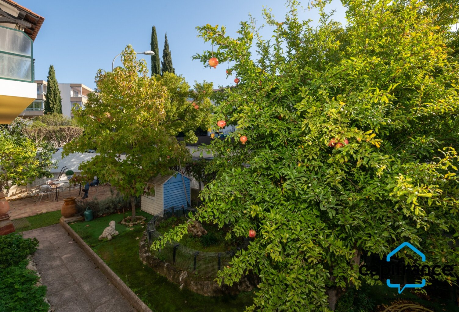 Sanary Port à pied/  Appartement en RDC de 114 m2,  S/Sol de 187 m2  et terrain 318 m2 /garage. 10mn du port — photo 1