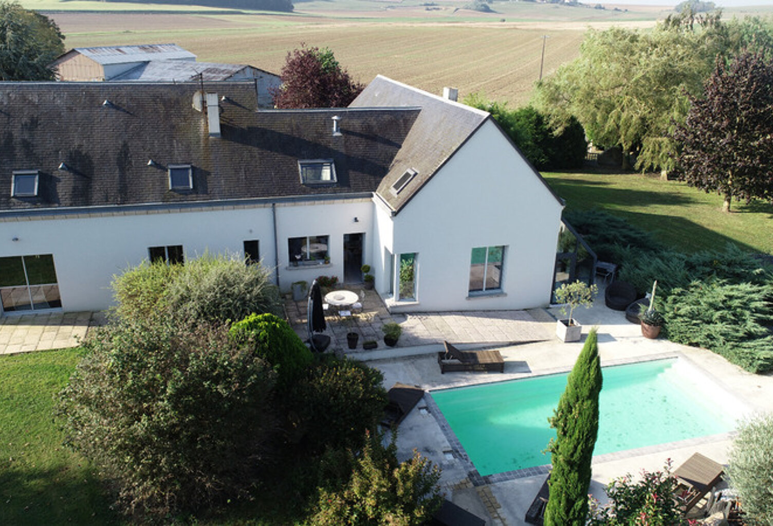 ARCY SAINTE RESTITUE (02) belle maison d'architecte de 291 m2 sur un terrain de 7000 m2 — photo 1