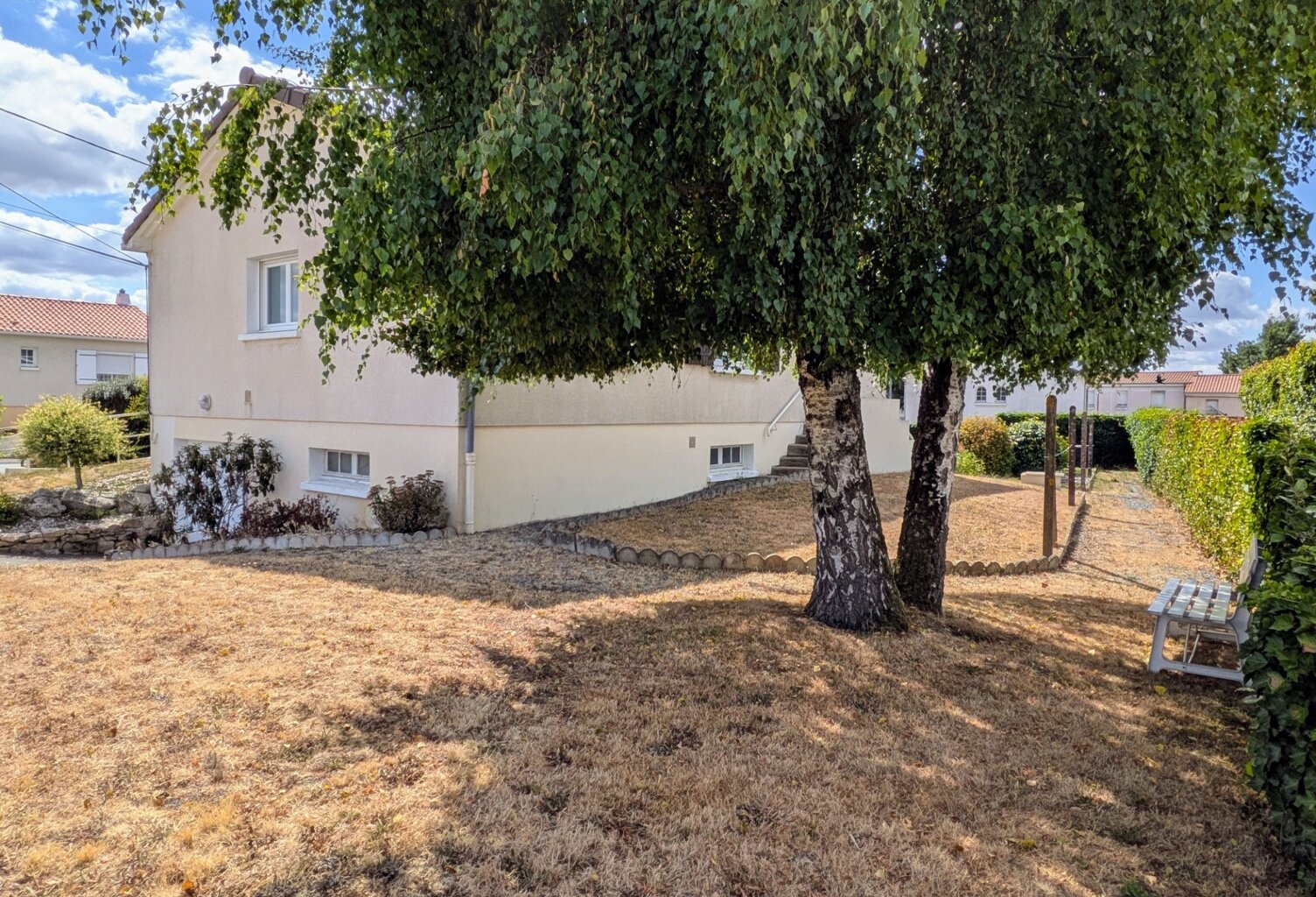 Maison à vendre 110m² SAINT PIERRE DES ECHAUBROGNES (79) — photo 1