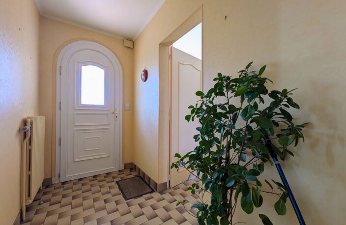 Maison à vendre 110m² SAINT PIERRE DES ECHAUBROGNES (79) — photo 3