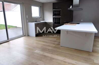 Maison 6 pièces 2473 €