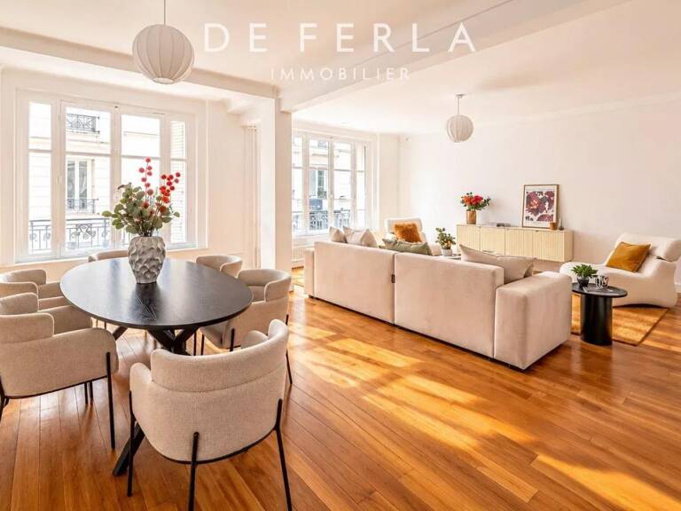 Appartement familial rénové — PARIS XVIᵉ — Trocadéro — photo 1