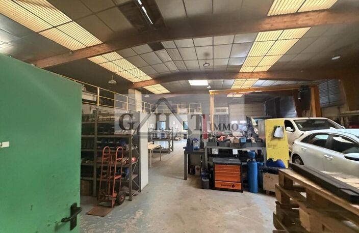 ENTREPOT 530M2 A VENDRE LE PLESSIS PATÉ — photo 5
