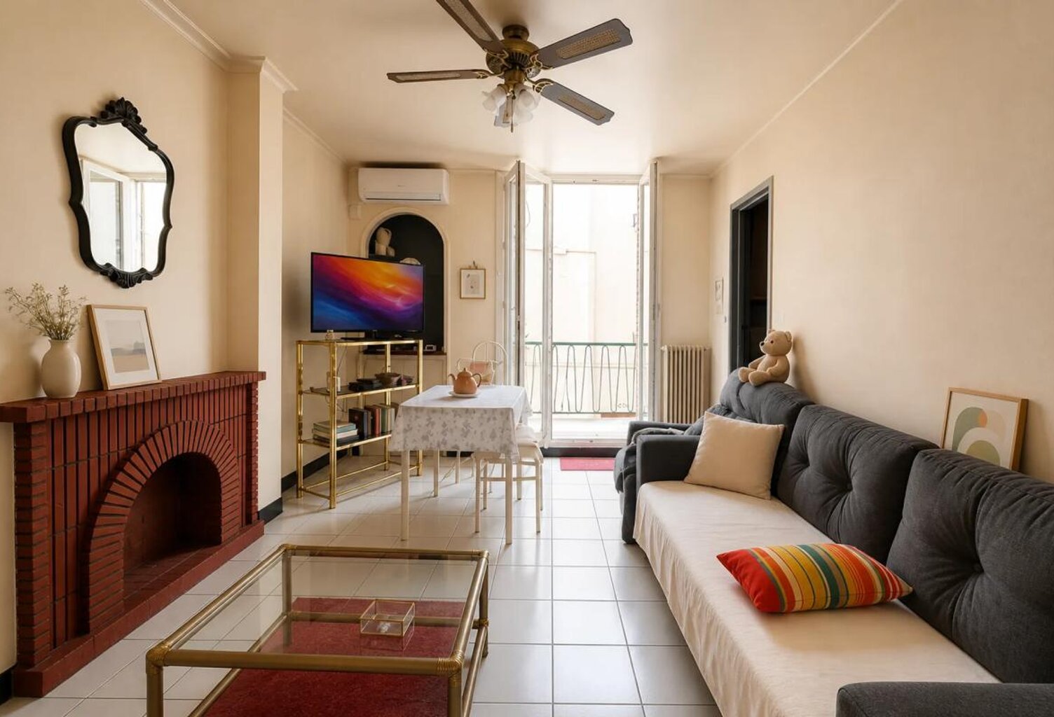 Immeuble de 9 pièces de 180 m² à Béziers (3 T2 et 1 T3-duplex) — photo 1