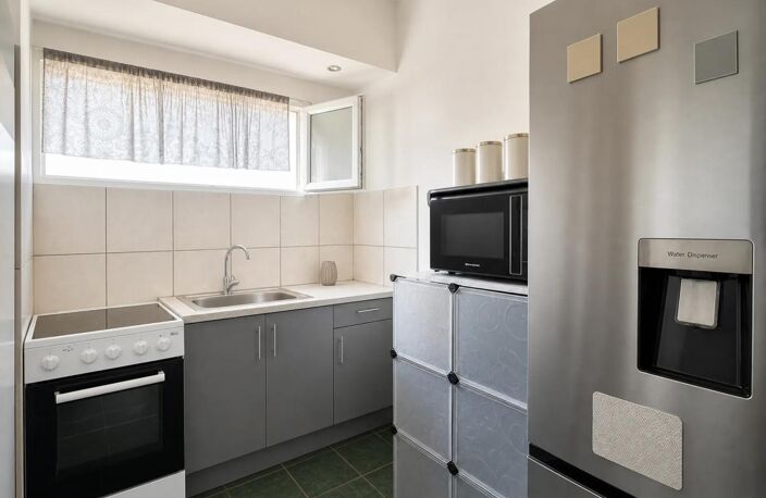Immeuble de 9 pièces de 180 m² à Béziers (3 T2 et 1 T3-duplex) — photo 5