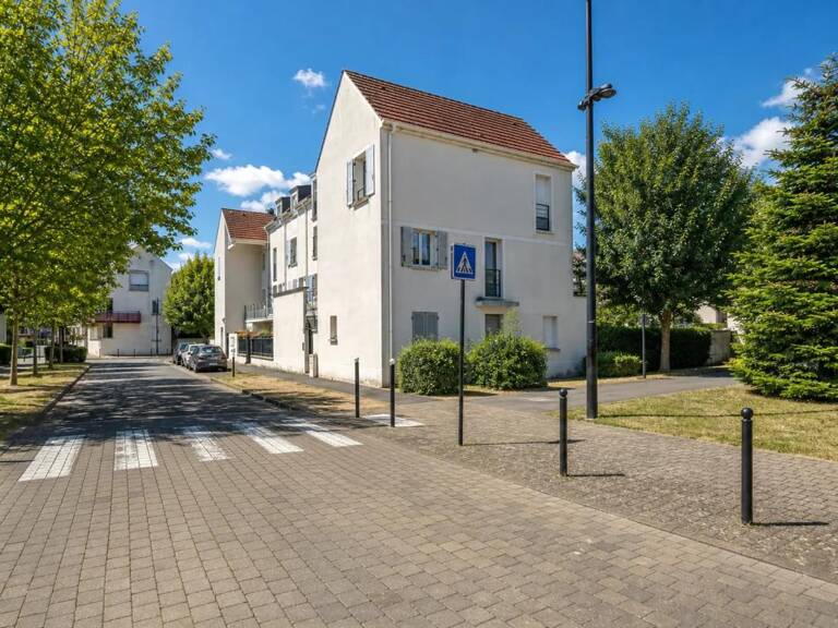 Appartement de 4 pièces de 74 m² situé à Chessy — photo 1