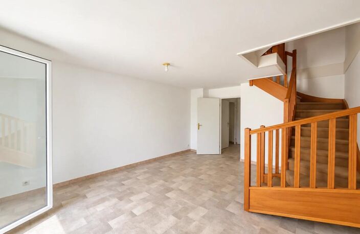 Appartement de 4 pièces de 74 m² situé à Chessy — photo 3