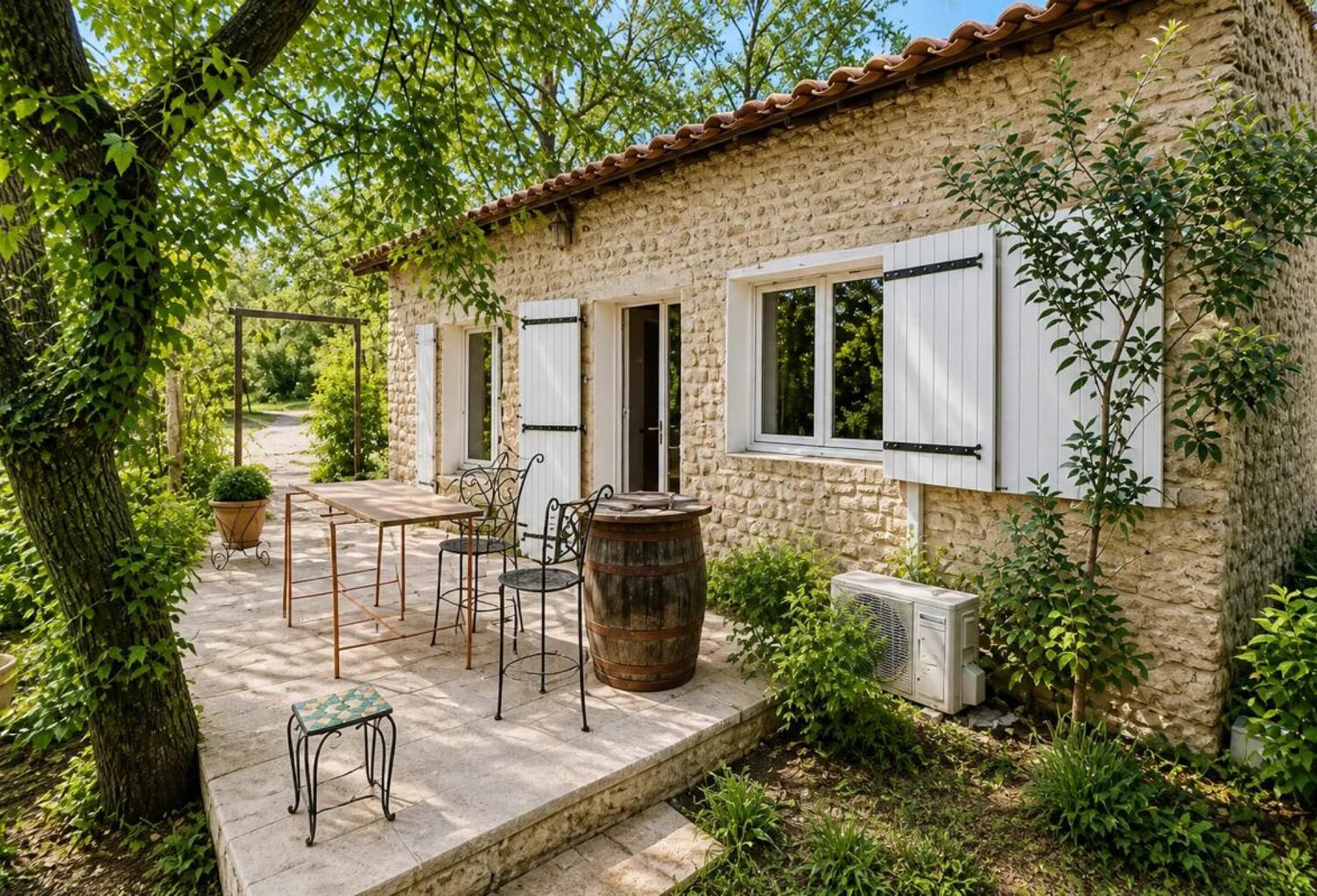 Maison de 7 pièces de 135 m² à Malataverne — photo 1