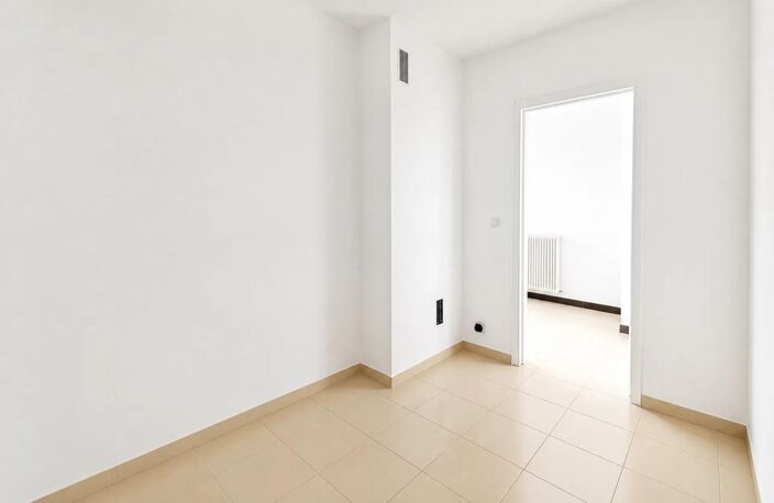 Appartement de 3 pièces de 52 m² à Neuilly-sur-Marne — photo 4